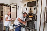 Homemade bread production - Petráškův dvůr