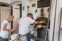 Homemade bread production - Petráškův dvůr